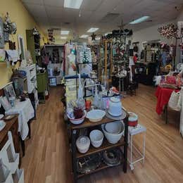 Vintage/Collectible items $10 and up