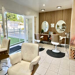 Private salon 