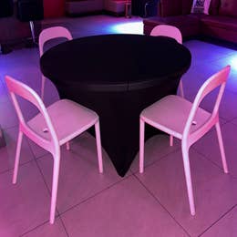 4'ft Round Table, Black Table Cover.