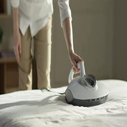 Use of bed (vacuum and cleaning)