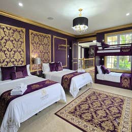 Royal Family Suite