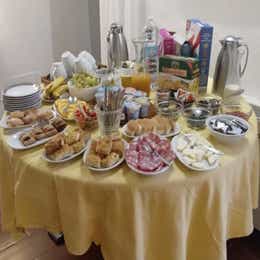 Aperitivo- Colazione con finger food