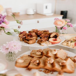 Présentoirs pour table de buffet/ cake stand and props for your buffet table
