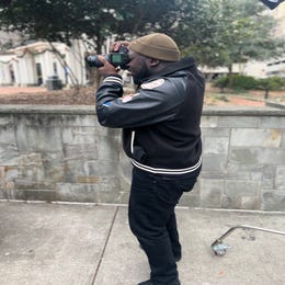 Hire a professional Photographer for one hour