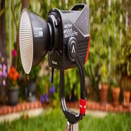 Aputure 1200d Pro