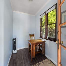 Small Extra Space 102