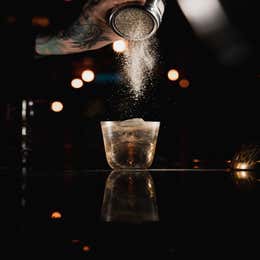 Bottomless Pizza & Cocktail Brunch