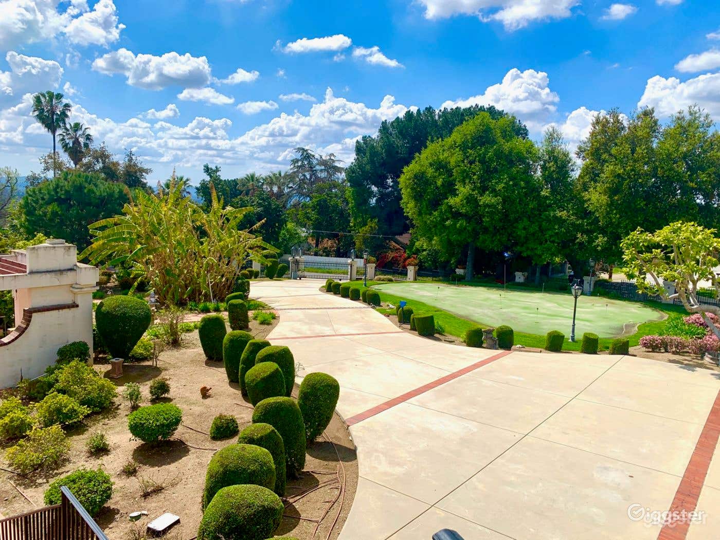 9-Hole Putting Green for Production Bookings Photo 3