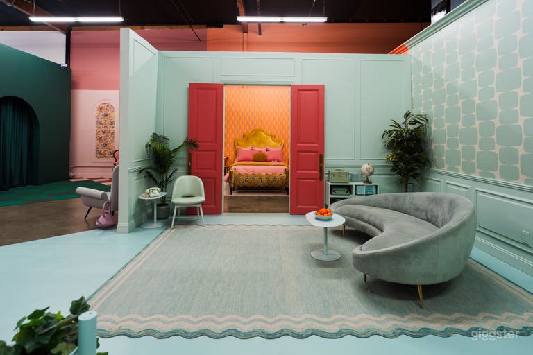  Vibrant Valley Studio with Cyc Wall 