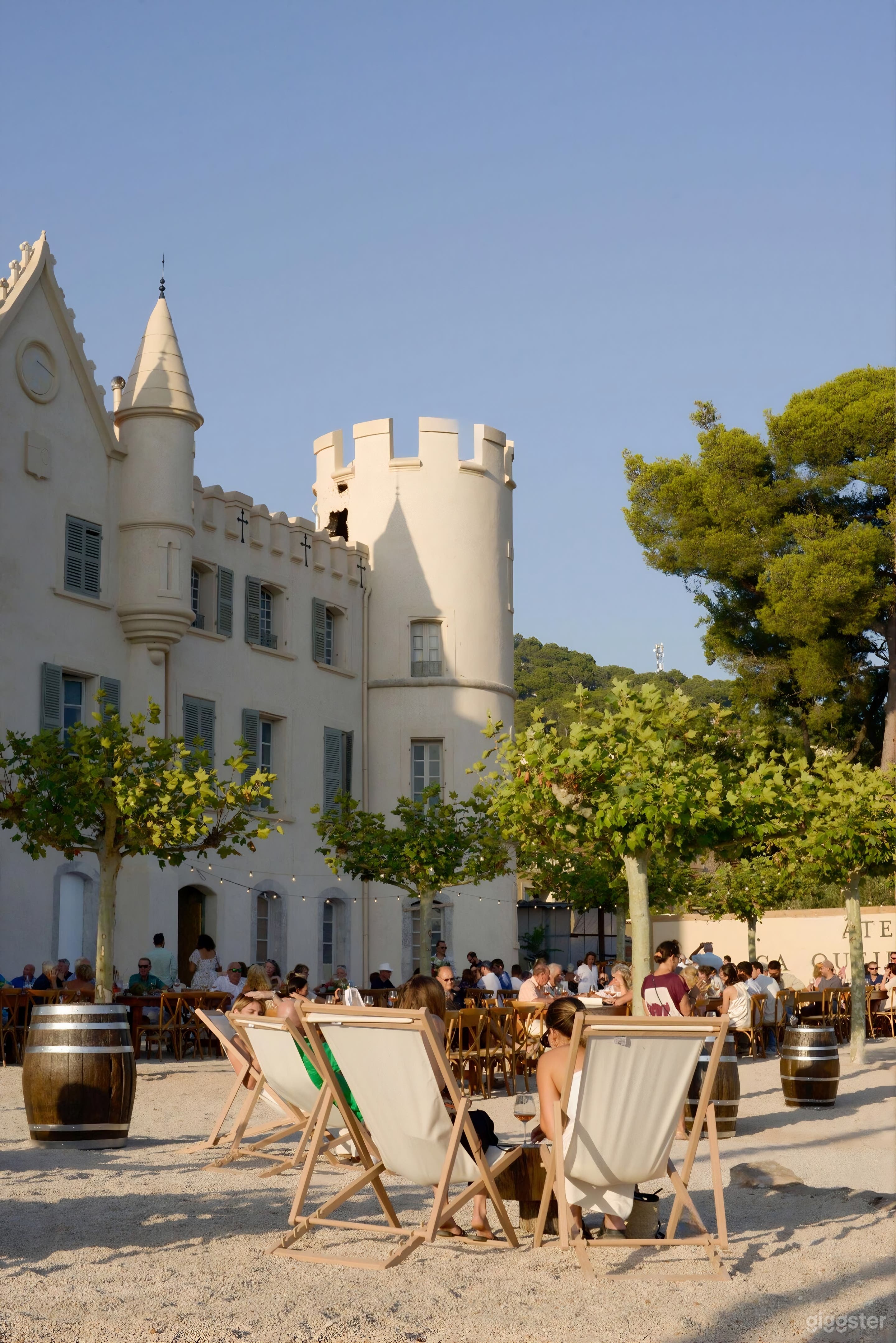 Photo de Castle in Provence facing Porquerolles 1