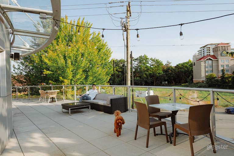  Outdoor Wrap-Around Patio 