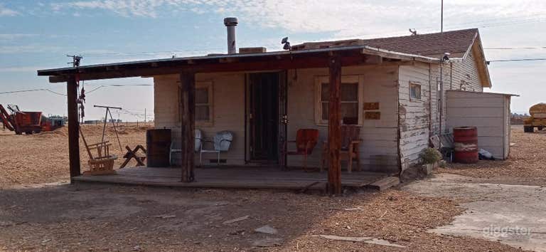  Authentic Ranch House, Desert, and Rustic Farm 