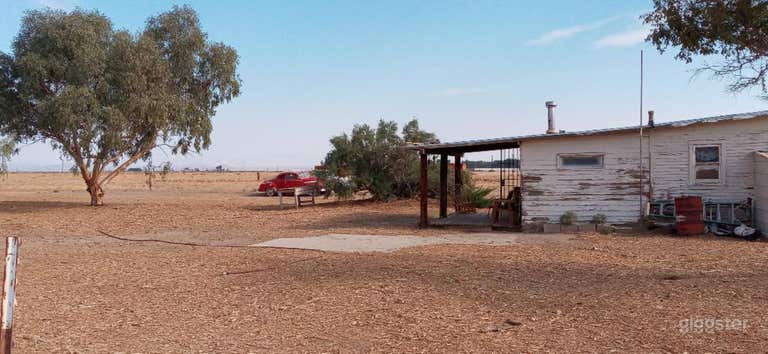  Authentic Ranch House, Desert, and Rustic Farm 