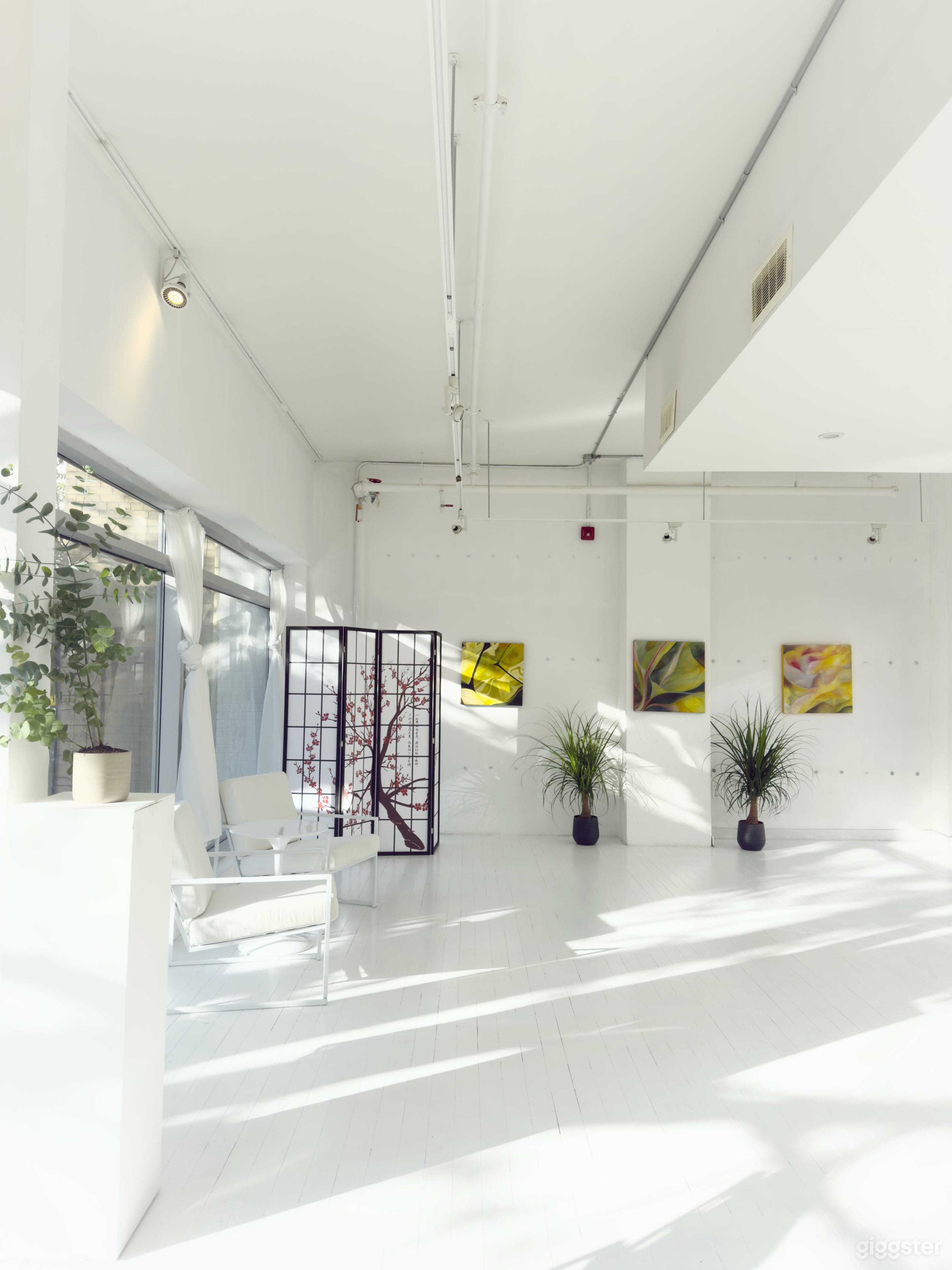 AboveGround - by AGTO Photo 2