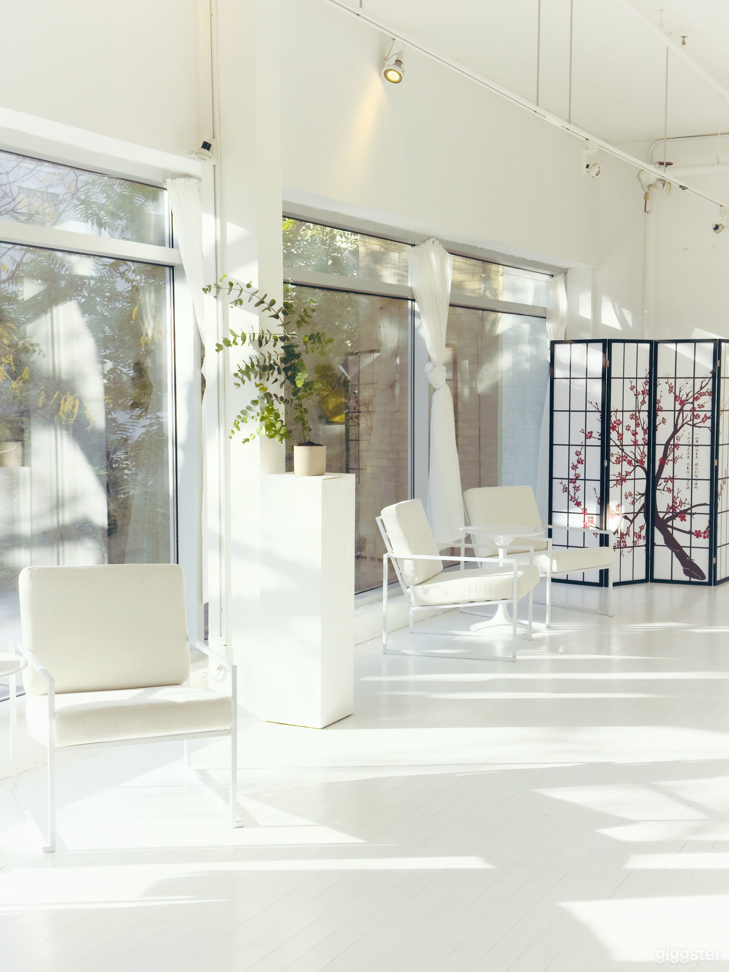 AboveGround - by AGTO Photo 3