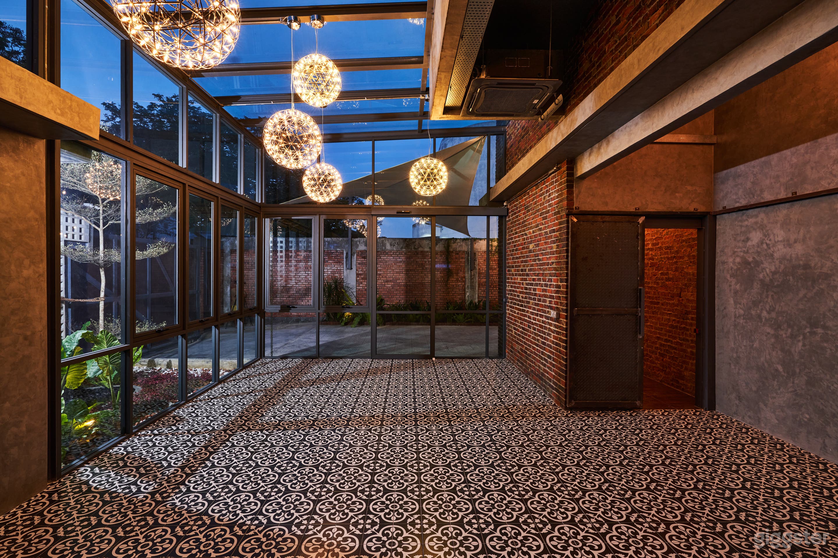 Spacious Brick and Wooden Event Studio Photo 2