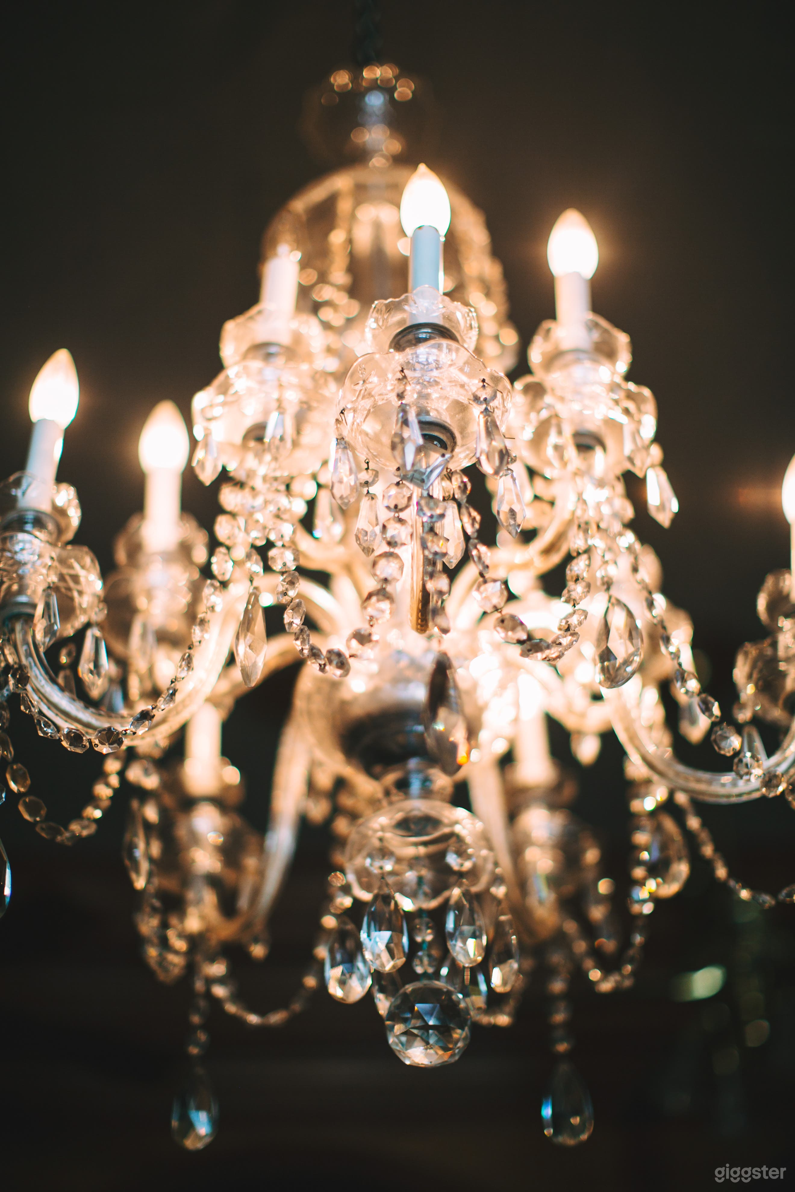 Historic Hotel and Bar from 1890 Photo 4