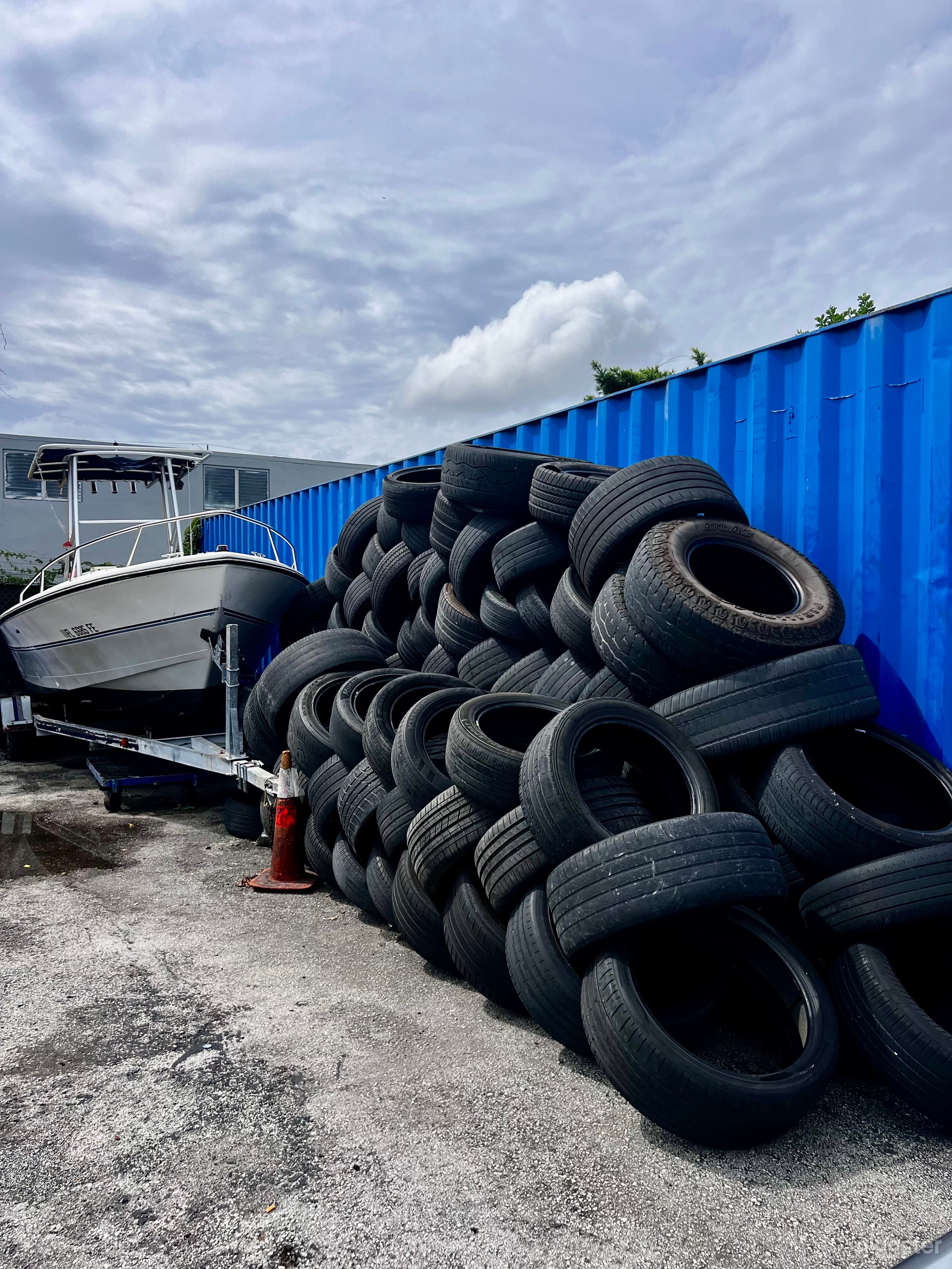 CAR REPAIR ,TIRE SHOP, MECHANIC GARAGE Photo 2