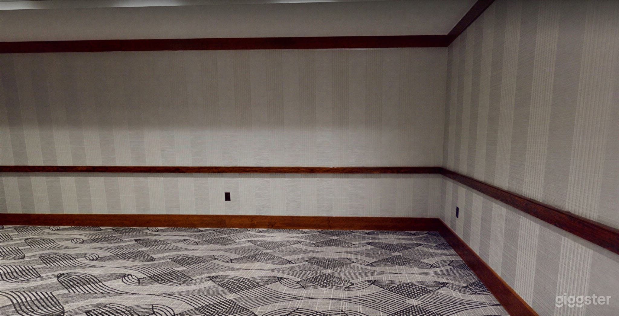 Fresco Meeting Space Photo 2