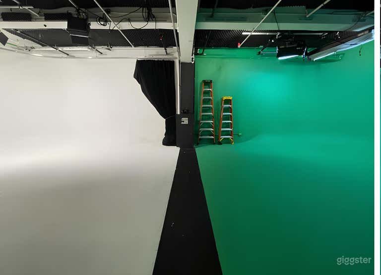  Main Stage with Cyc Walls 