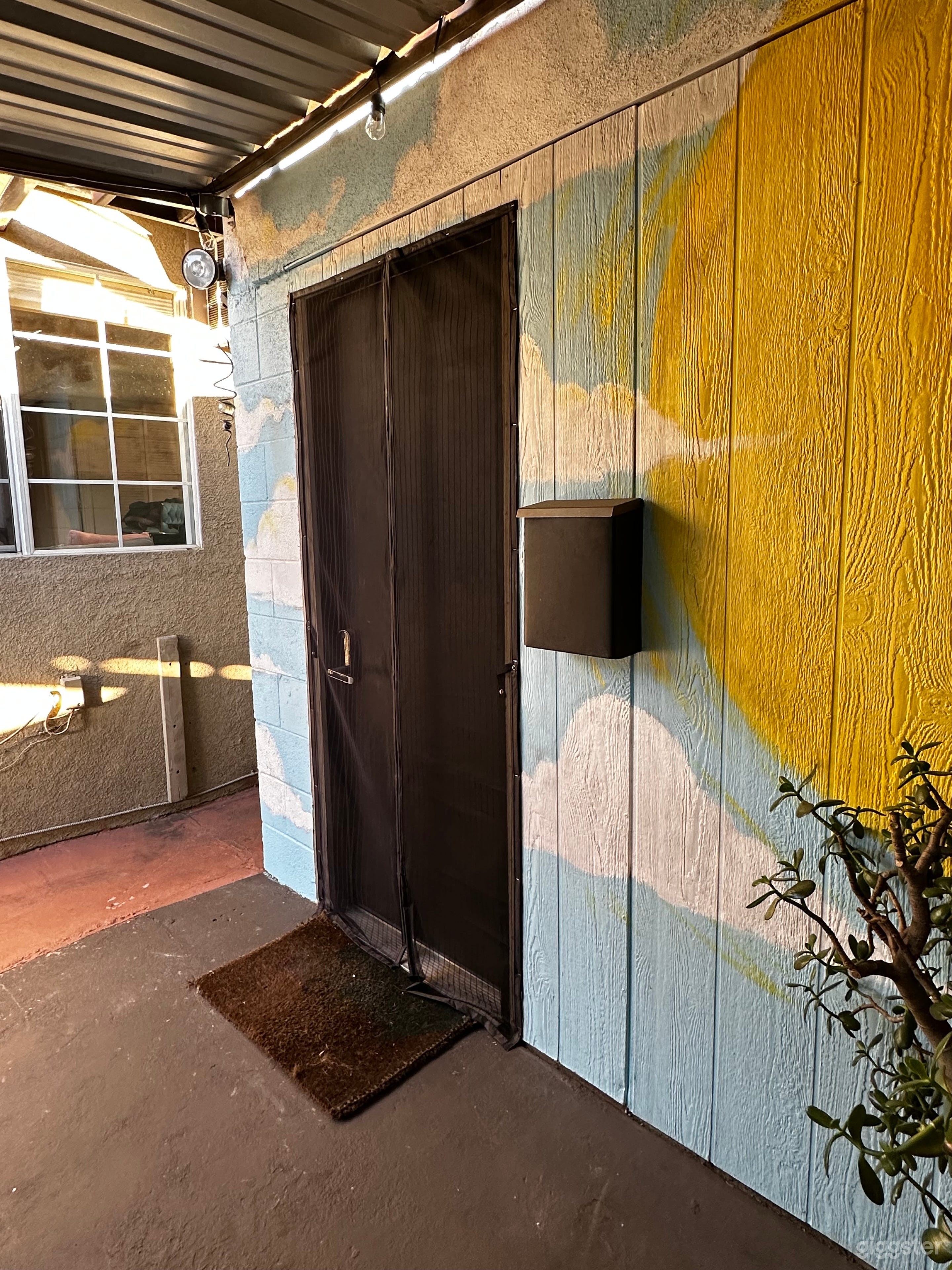 Unique East LA Guest House & Outdoor Areas Photo 4