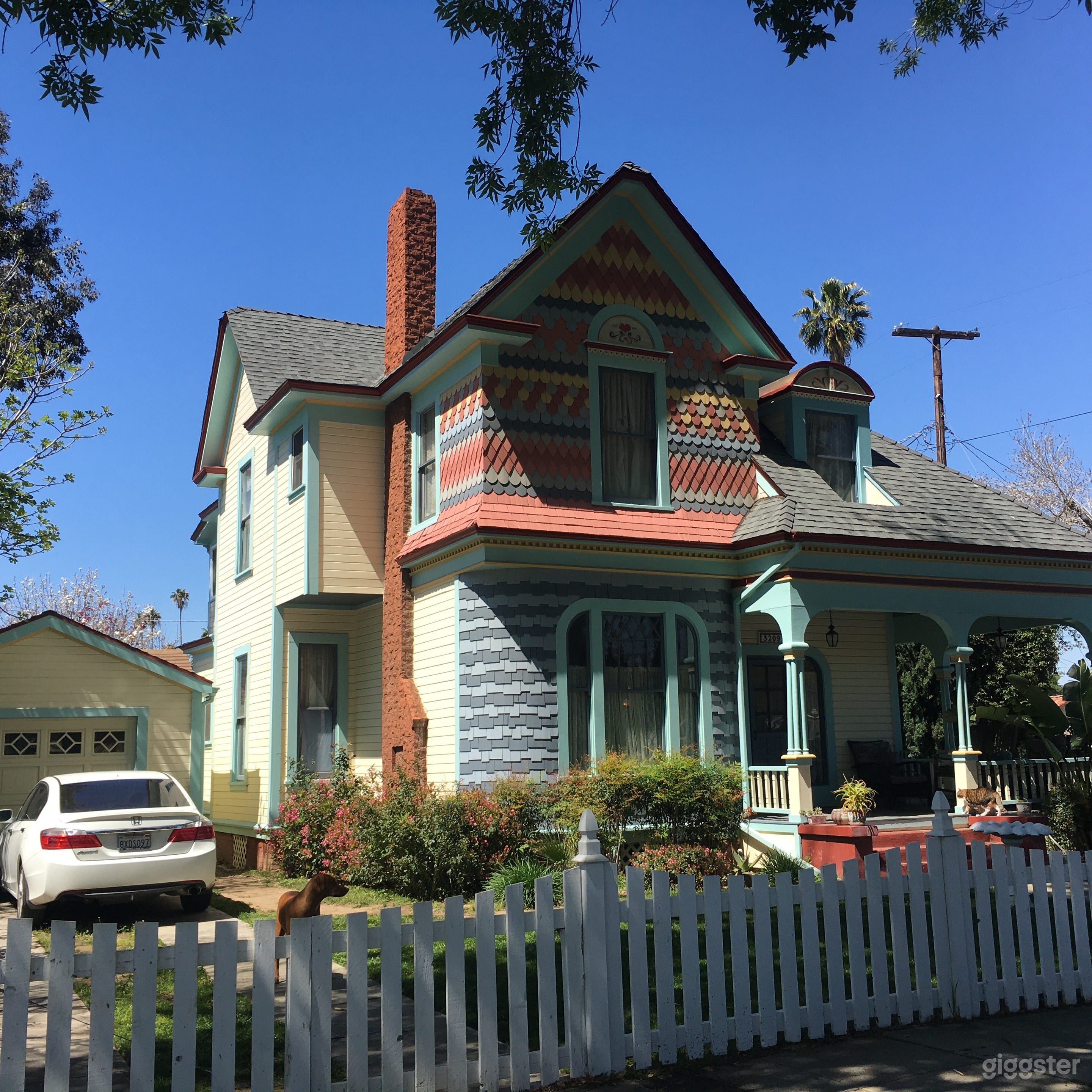 Queen Anne Victorian Style Home Photo 2