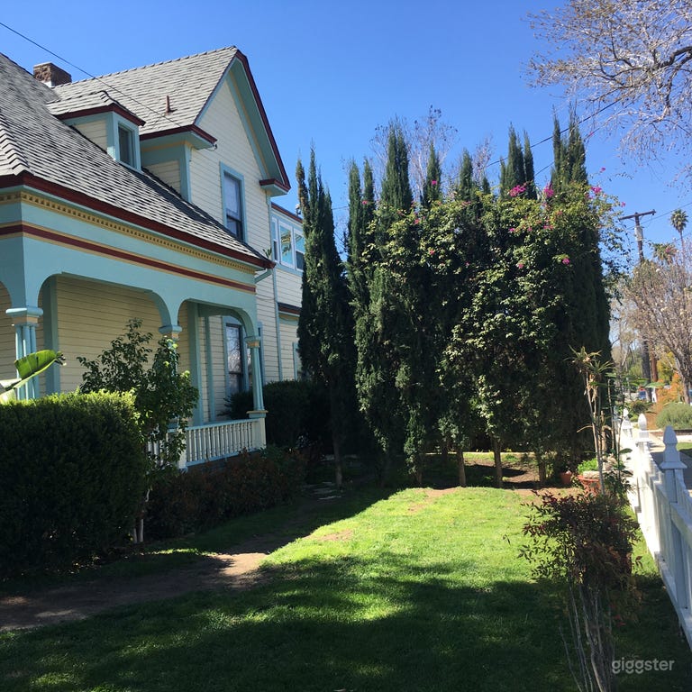  Queen Anne Victorian Style Home 