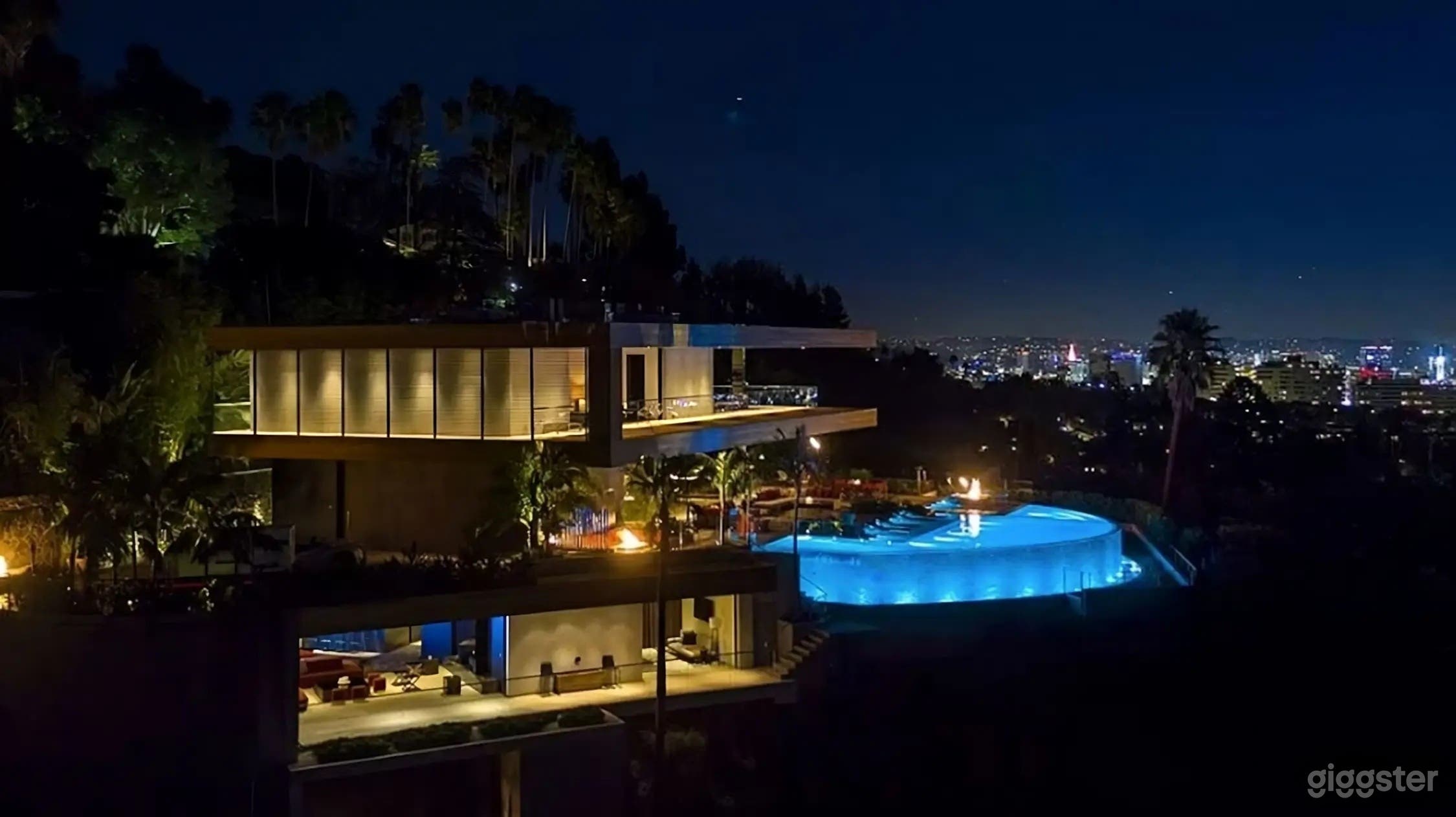 AFTER-DARK GLASS ESTATE | INFINITY POOL Photo 3