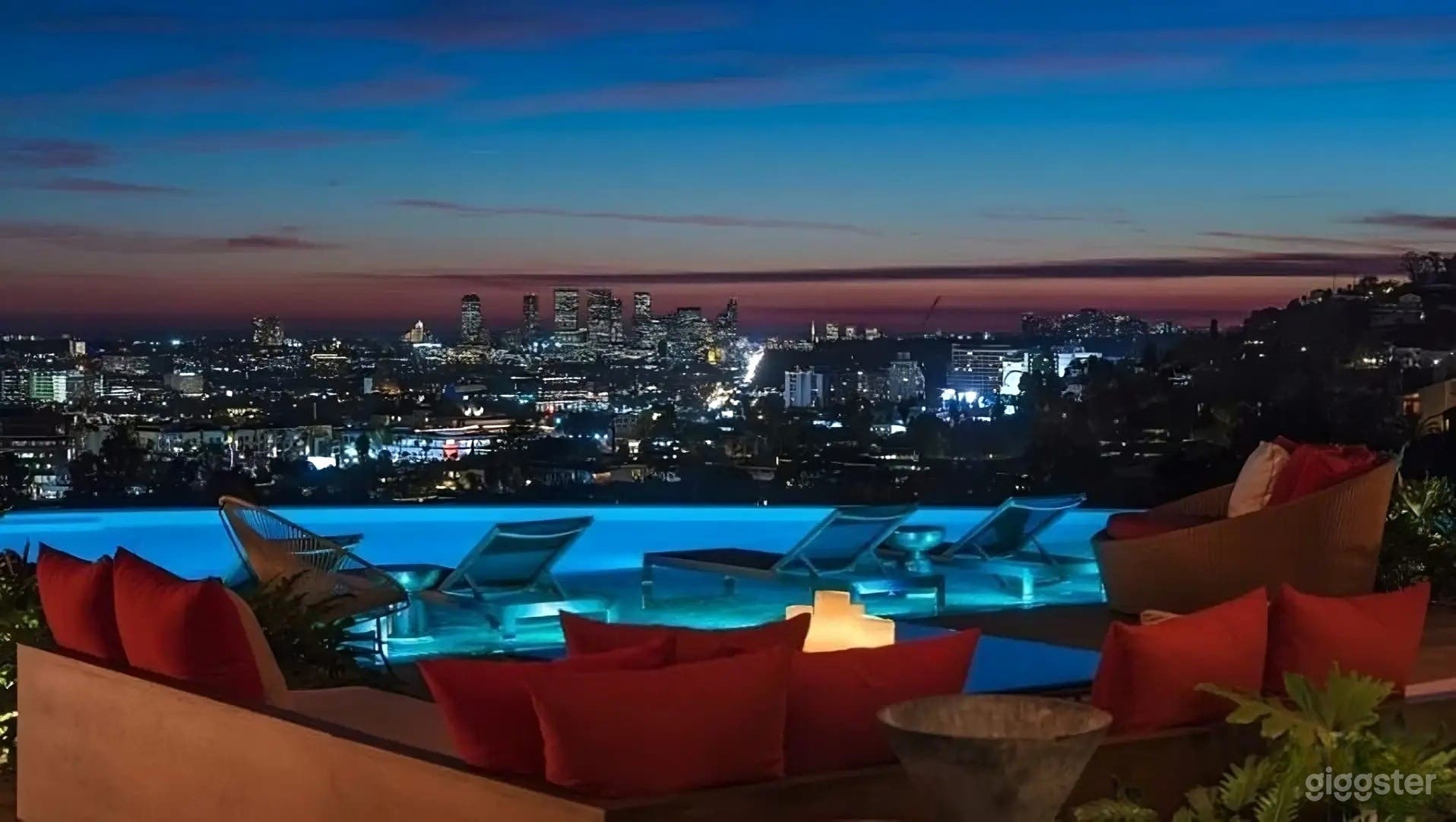 AFTER-DARK GLASS ESTATE | INFINITY POOL Photo 2