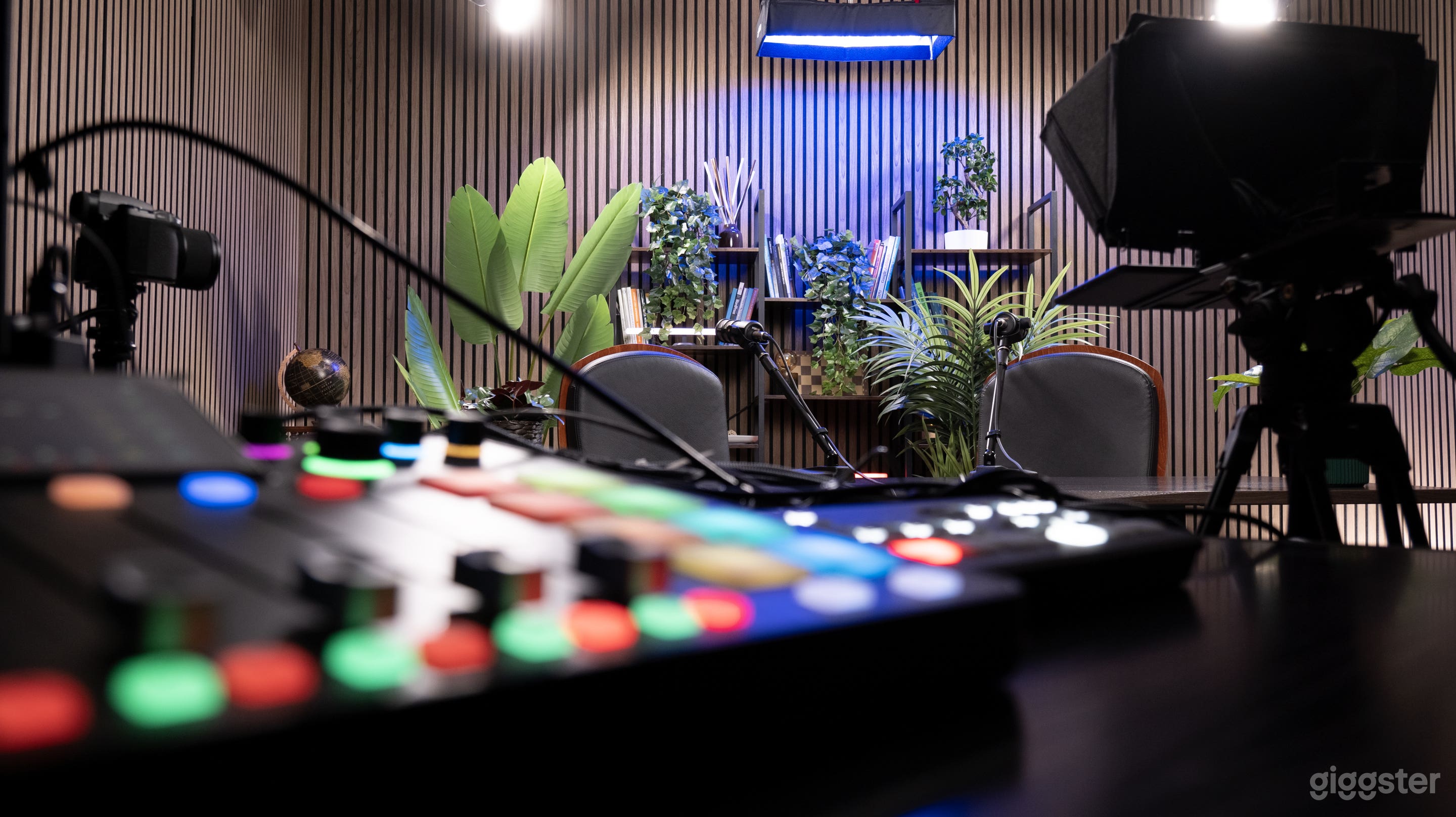 Foto di Studio Professionale per la Registrazione di Video e Podcast 2