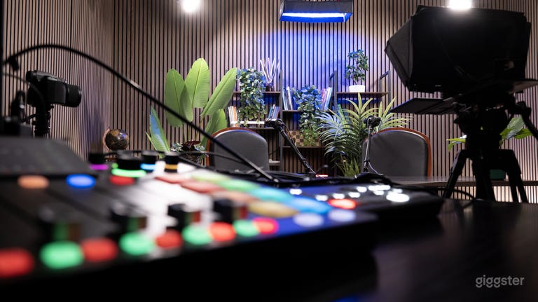  Professionelles Studio für Video- und Podcastaufnahmen 