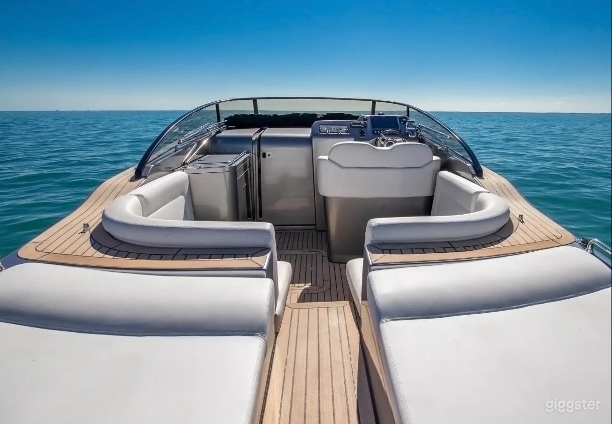 Canard 36′ - Epitome of Luxury and Innovation Photo 4