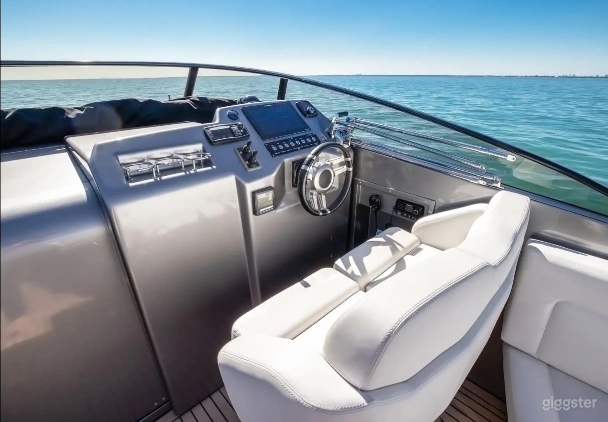 Canard 36′ - Epitome of Luxury and Innovation Photo 2