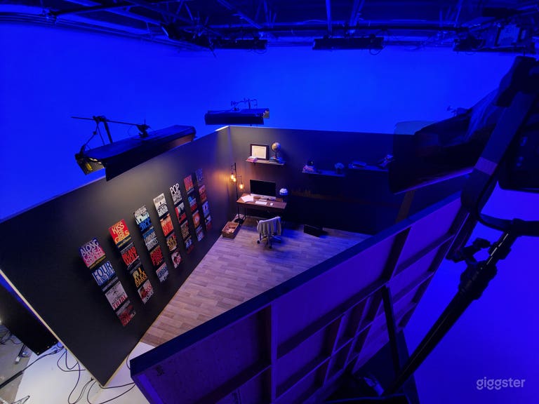  3 Wall White Cyc - Pre-lit with Aputure Novas 