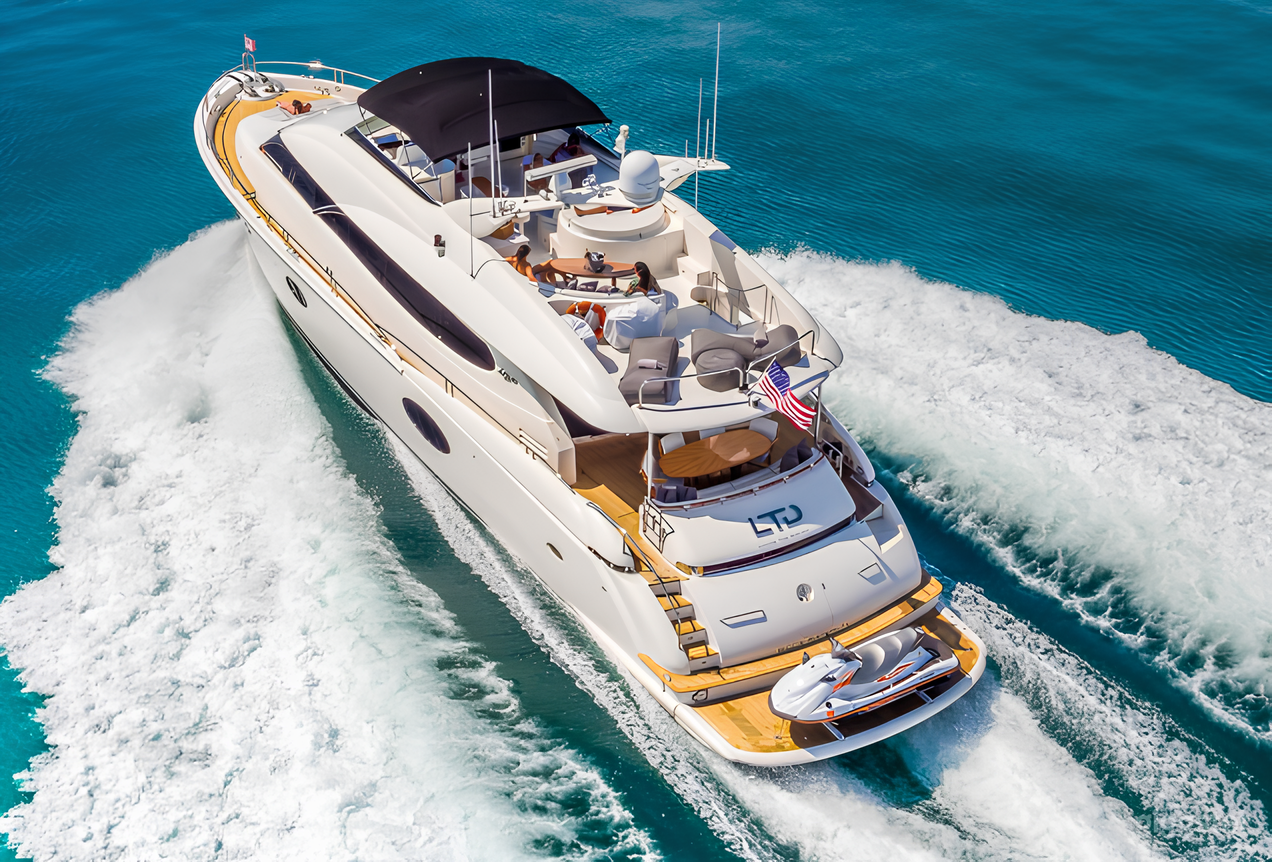Lazzara 84” Yacht Photo 2