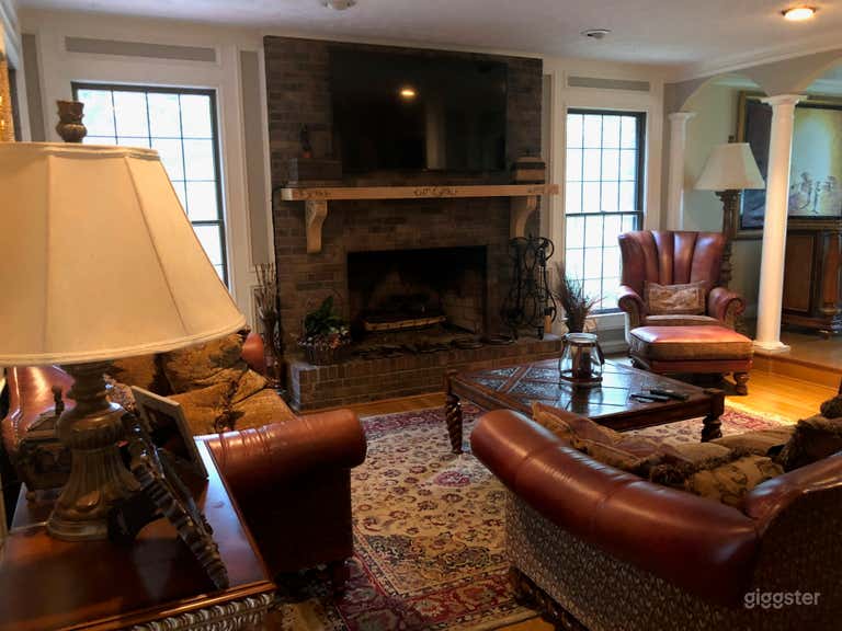  Sandy Springs/Buckhead/Atlanta-Traditional Tudor Home 