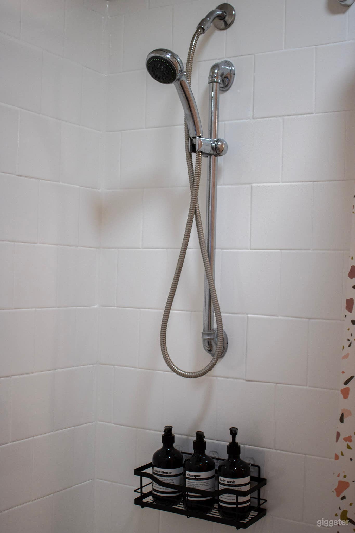 Pink-ish Pink Retreat in Downtown Dallas Photo 2