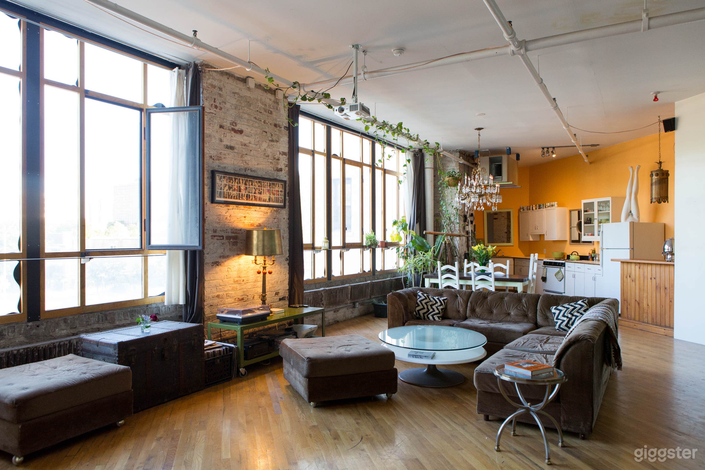Bright Bushwick Photo Studio/Loft/Gallery Photo 1