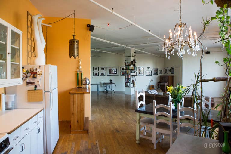  Bright Bushwick Photo Studio/Loft/Gallery 