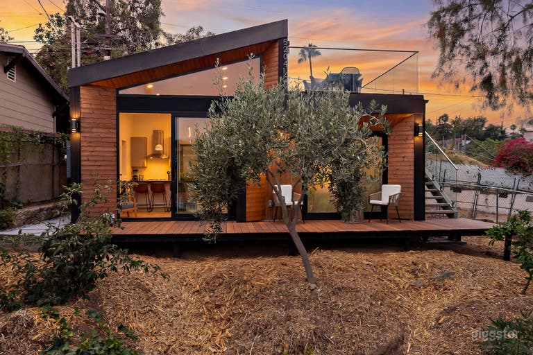  Casetta York: Modern LA Rooftop Location 