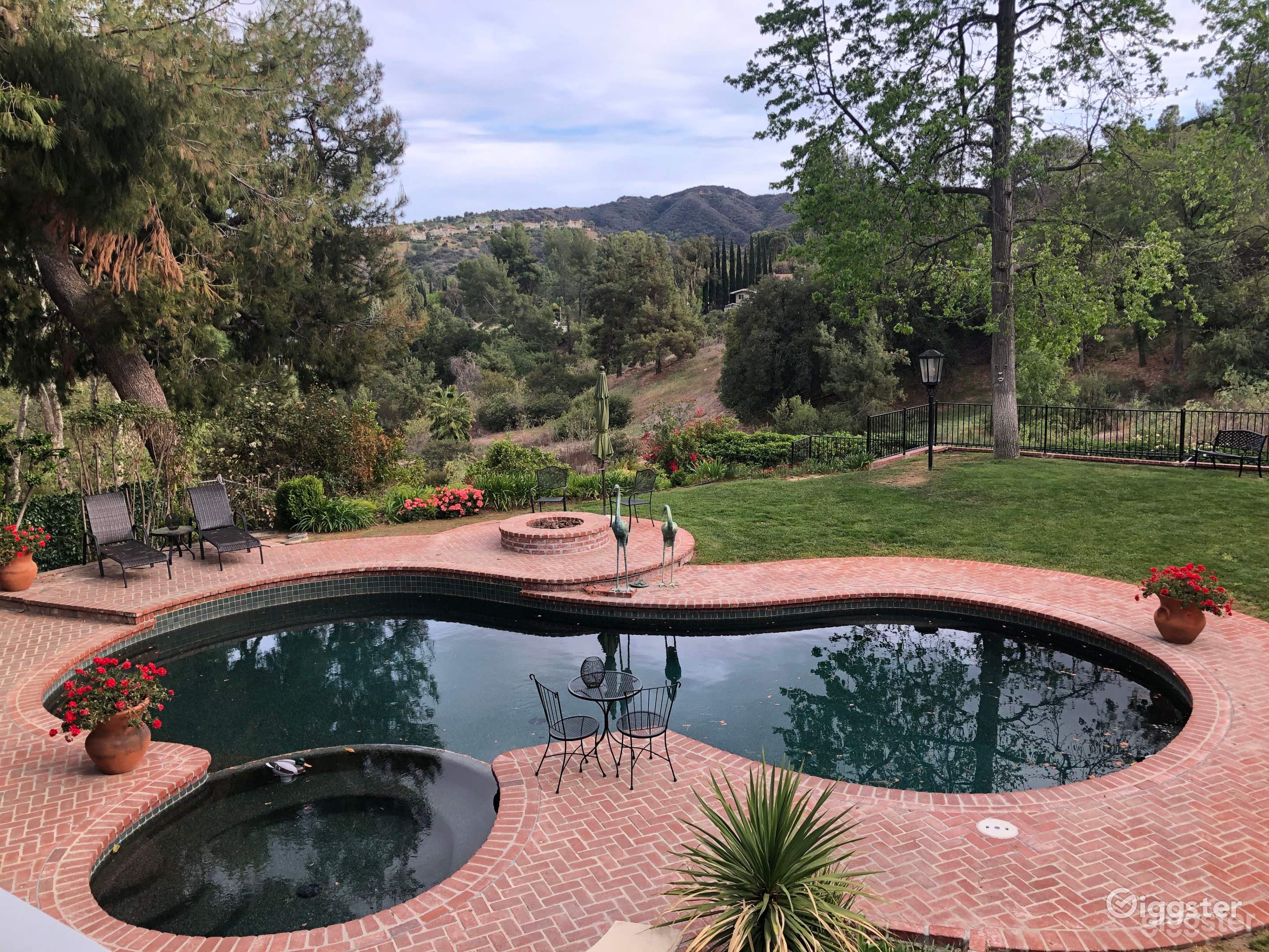  Golf course view, dark pool , mid century/retro Photo 3