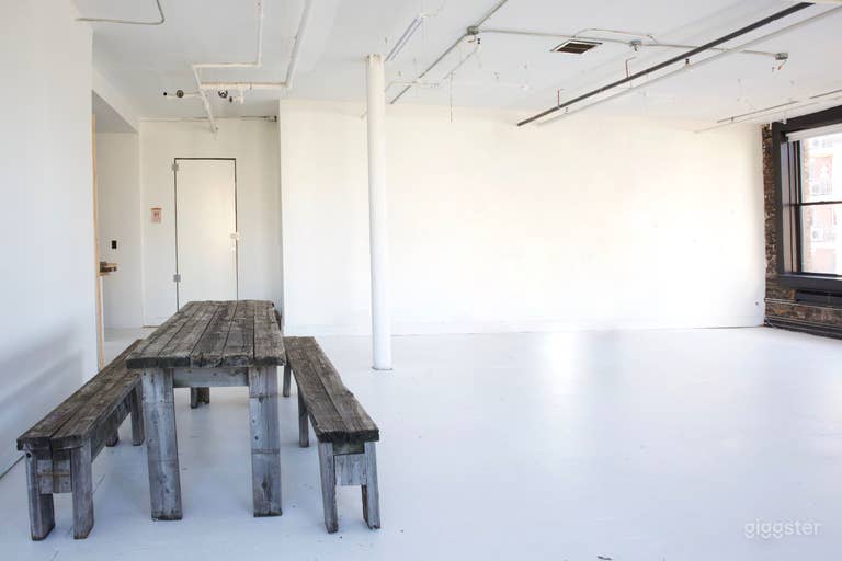  Open Plan Studio in Dimes Square 