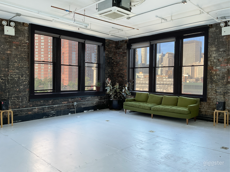  Open Plan Studio in Dimes Square 