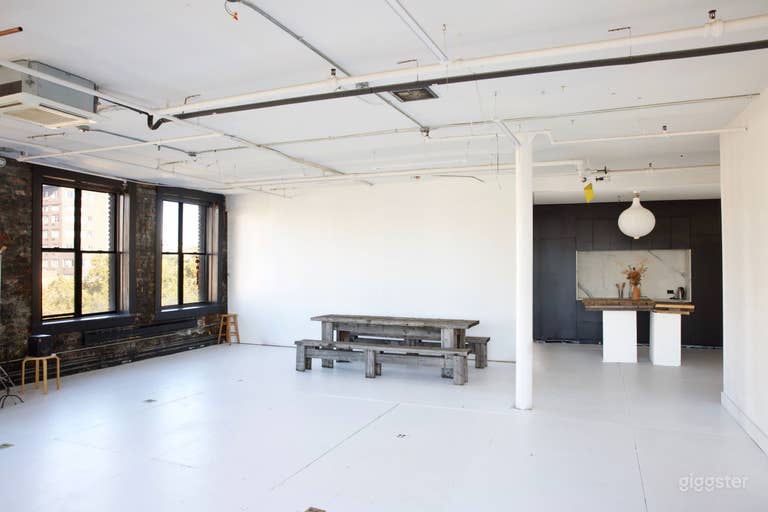  Open Plan Studio in Dimes Square 