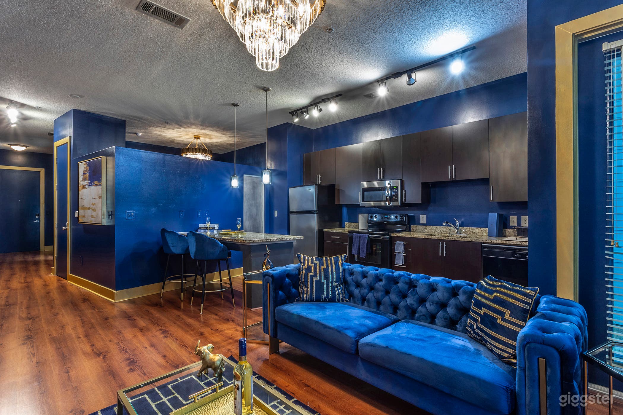 Buckheadroyaltypalace Home Photo 2