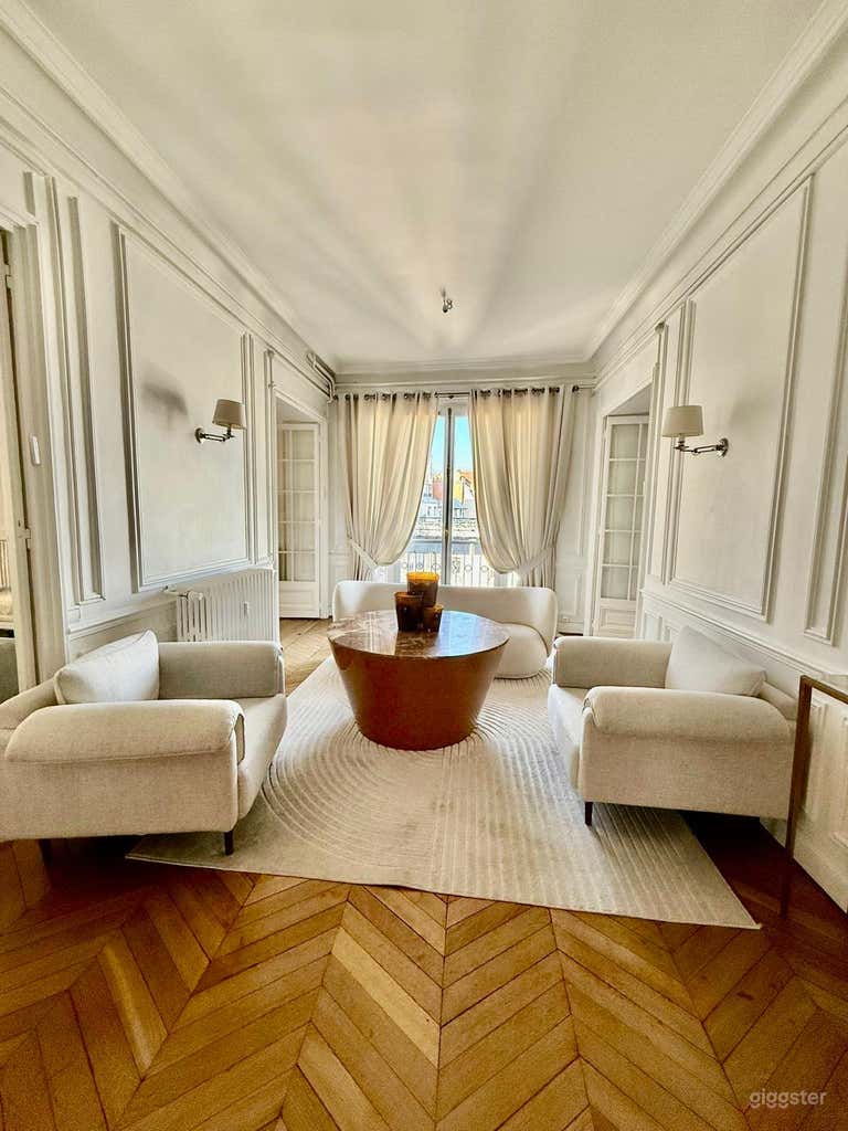  Exceptional Parisian Apartment w/ View Over Roofs in Paris 