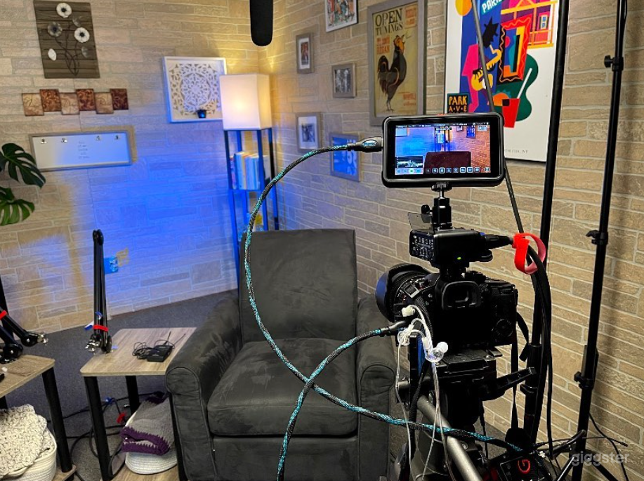 Pod Room Video Podcasts Photo 2