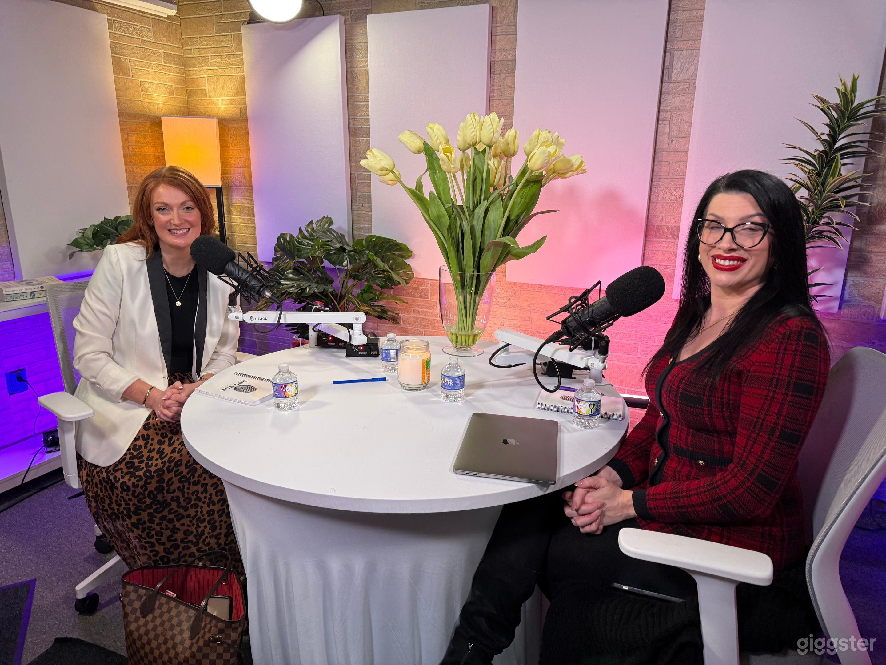 Oasis Studio Photo 1