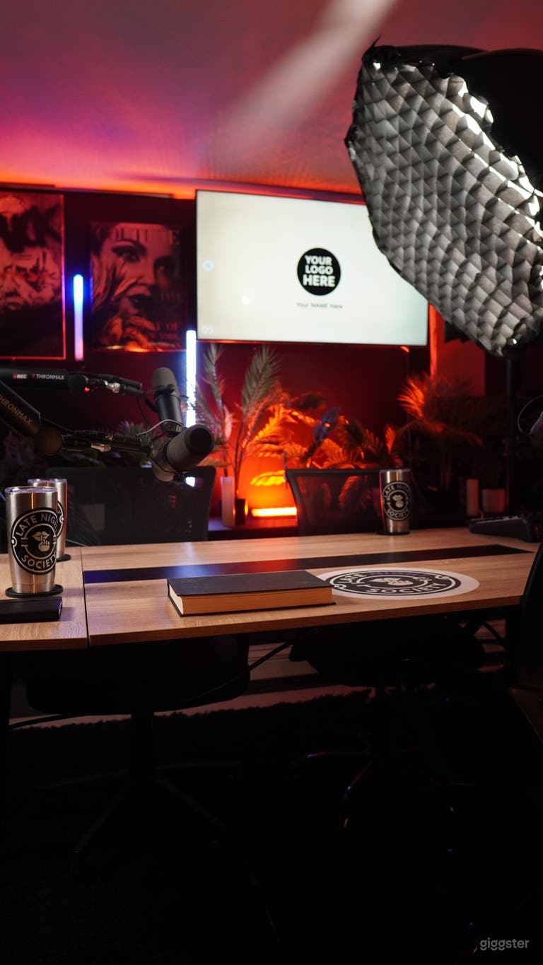  Podcast video Studio multiple 4k cameras 