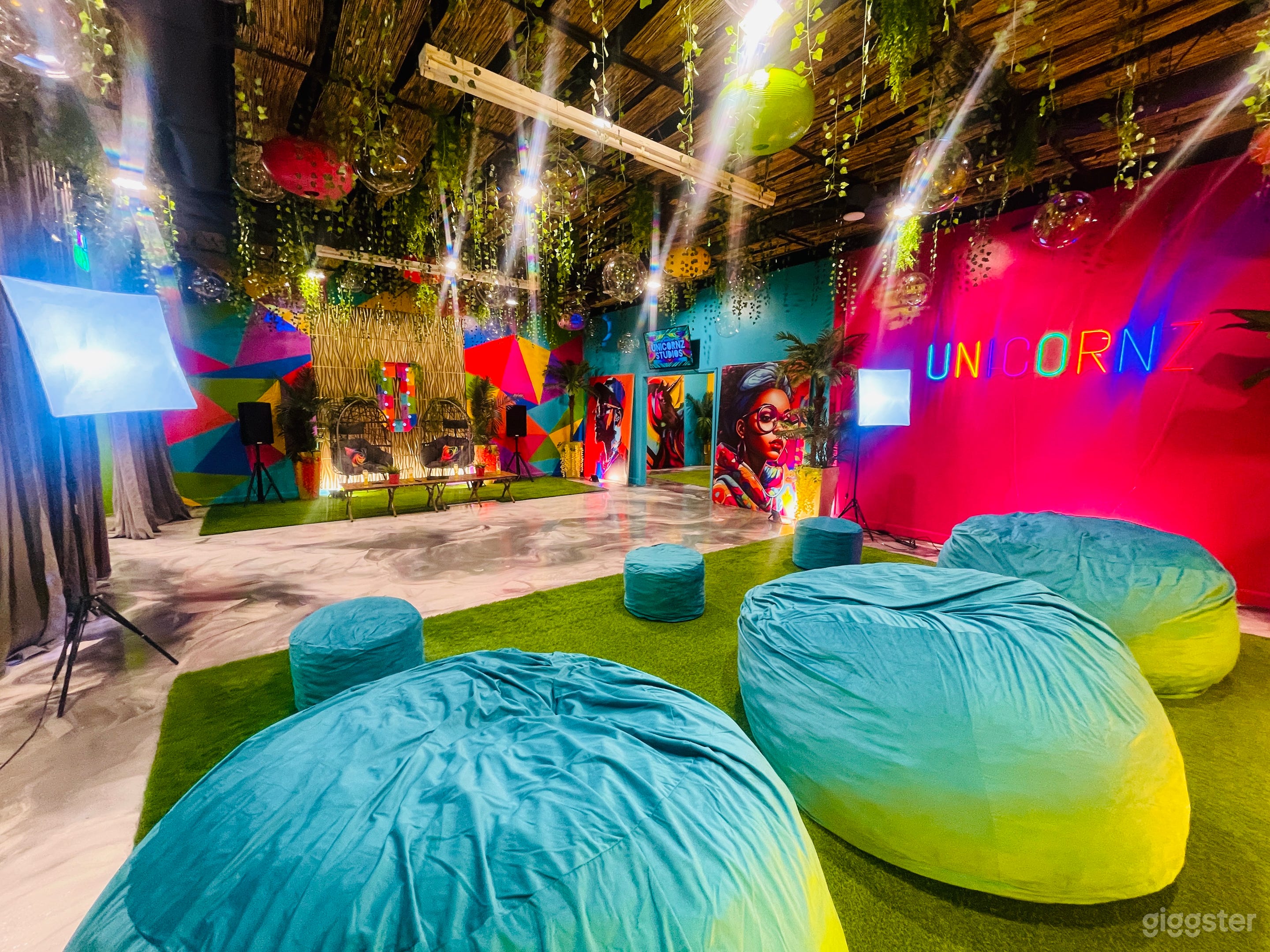Colorful Eclectic Space in Downtown Atlanta Photo 1